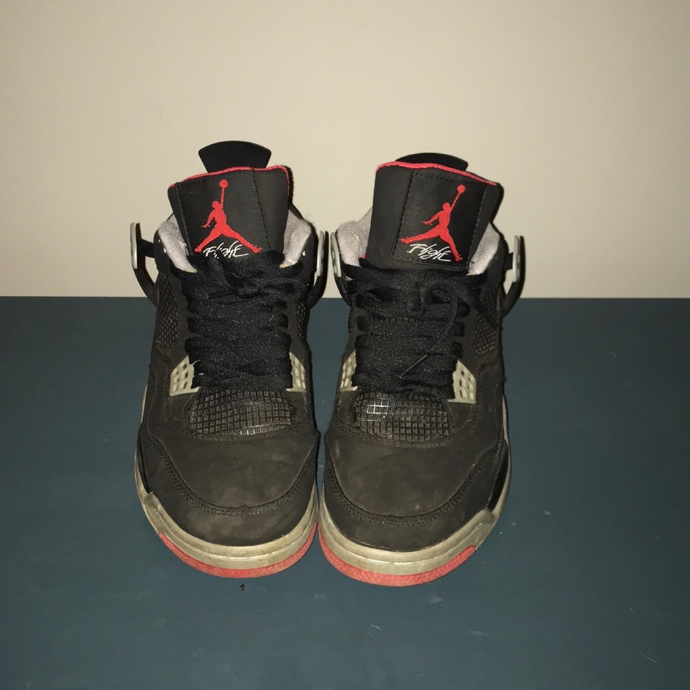 Jordan 4 “Bred”